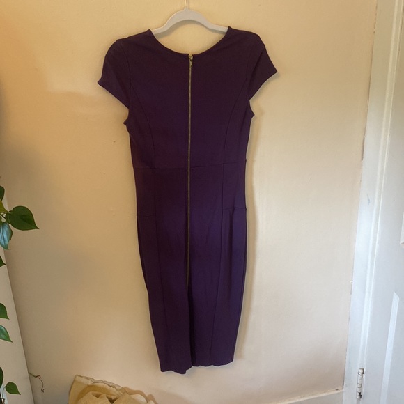 Purple form fitting midi cocktail dress - size M - Picture 2 of 6